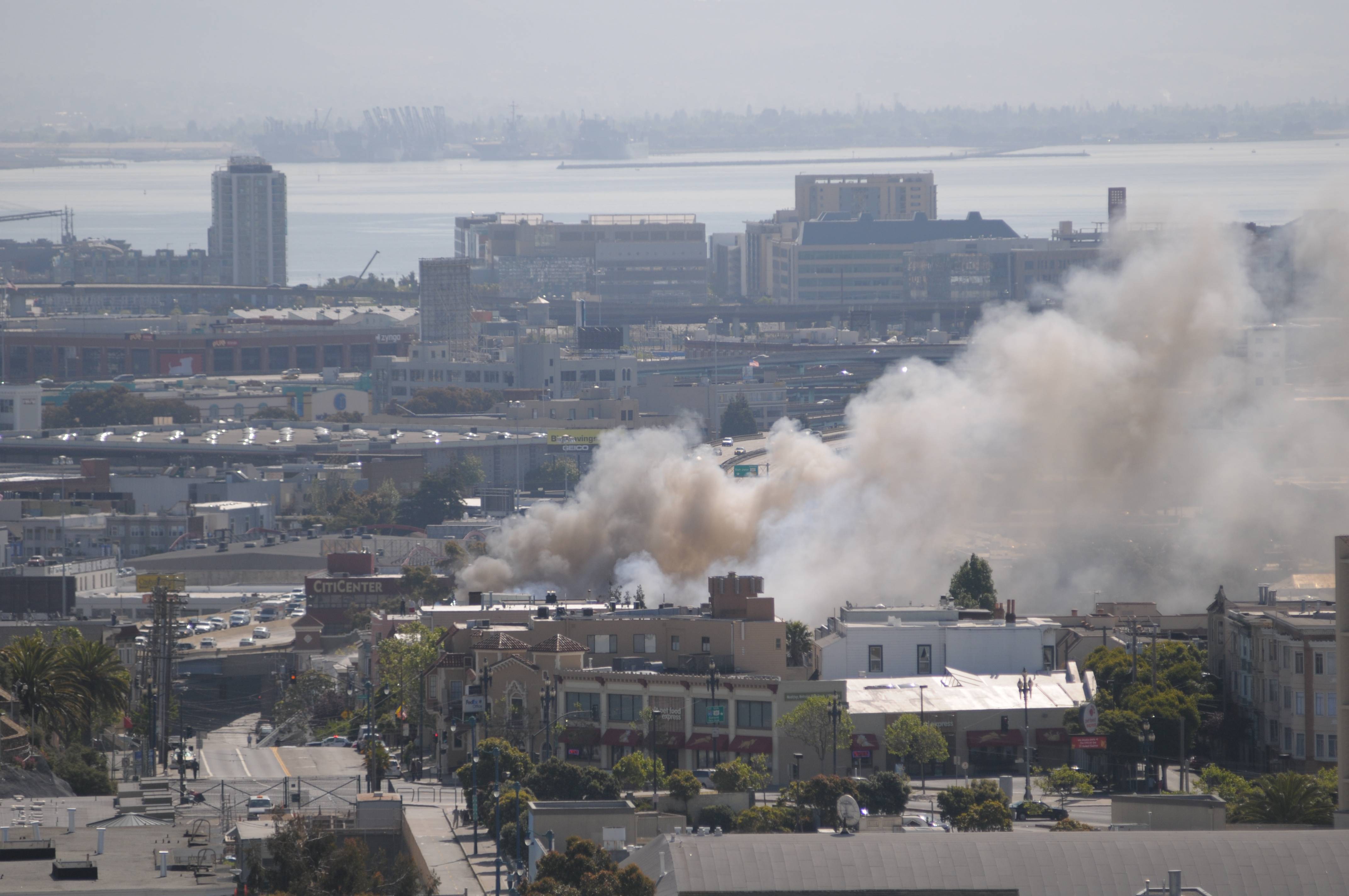 37 People Displaced Following Massive Fire On Valencia And Duboce ...